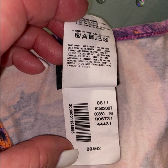 JUST CAVALLI STRETCHY COTTON BLEND SIGNATURE FABRIC  V-NECK BLOUSE SIZE XS - Picture 3 of 7